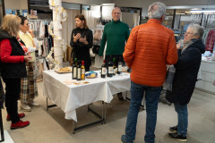 1_Waesche-Wein-bei-StrehleWaesche-04122024-18