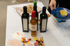 1_Waesche-Wein-bei-StrehleWaesche-04122024-26